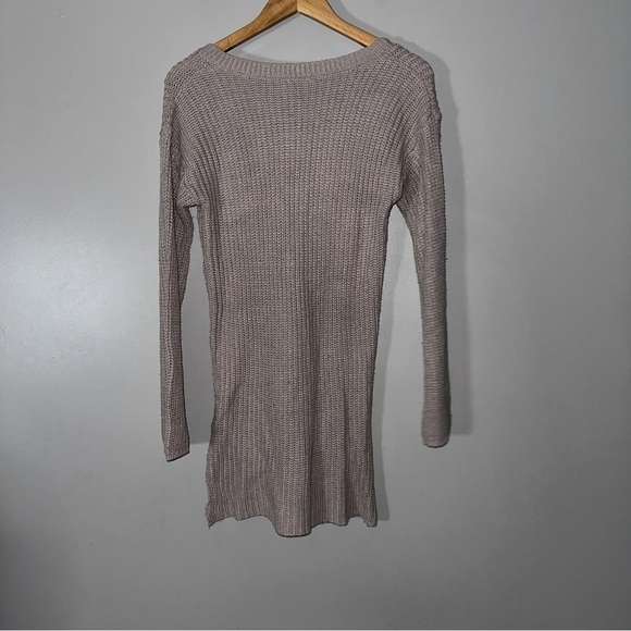 Derek Heart Knit vneck sweater - Picture 5 of 6
